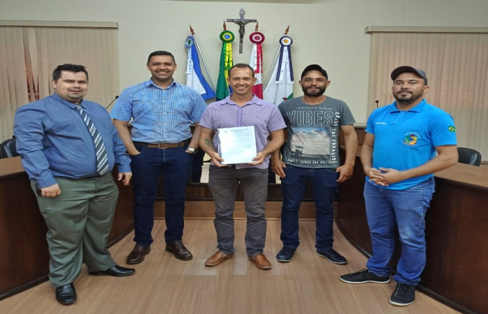 Câmara Municipal de Campo do Meio recebe visita de Vereador da Cidade de Varginha